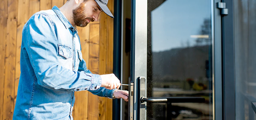 Frameless Glass Storefront Door Locks Replacement in Guttenberg, NJ